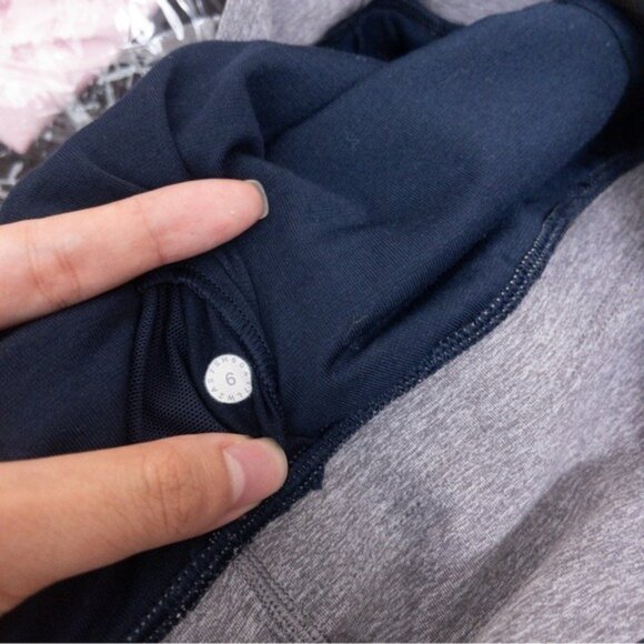 Lululemon Kick Serve Sweat Bra 6 Navy Heathered Slate Lemon Sleeveless Top - Picture 5 of 9